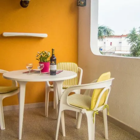 Apartment Apartamento Copacabana Balcon Piscina By Lightbooking